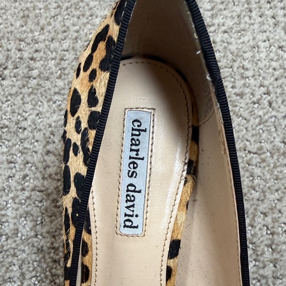 Charles David Leopard-Print Pointed Toe Pumps - Tan & Black - Picture 4 of 4